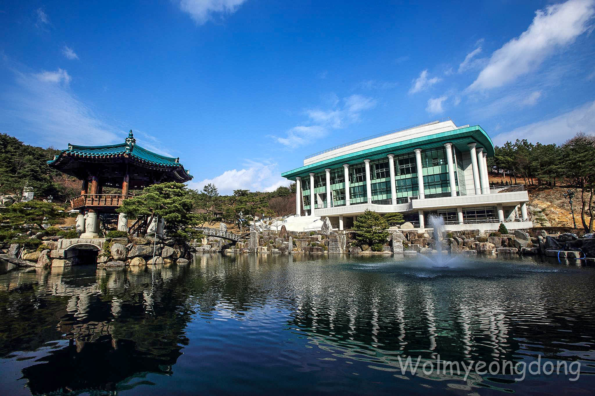 Wolmyeongdong temple pond