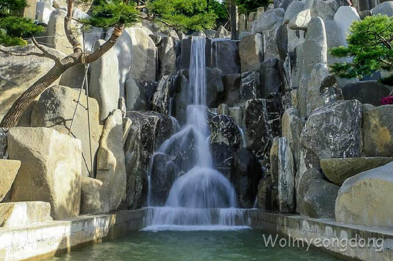 Wolmyeongdong waterfall